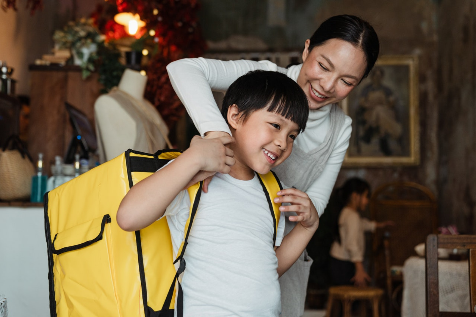 Cómo afectan las mochilas en la salud postural de tus hijos